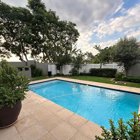 Stylish Executive Apartment With Power Backup Johannesburg Dış mekan fotoğraf
