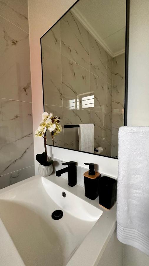 Stylish Executive Apartment With Power Backup Johannesburg Dış mekan fotoğraf