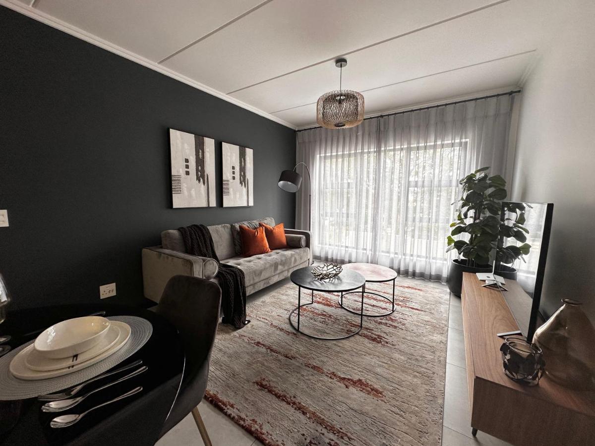 Stylish Executive Apartment With Power Backup Johannesburg Dış mekan fotoğraf