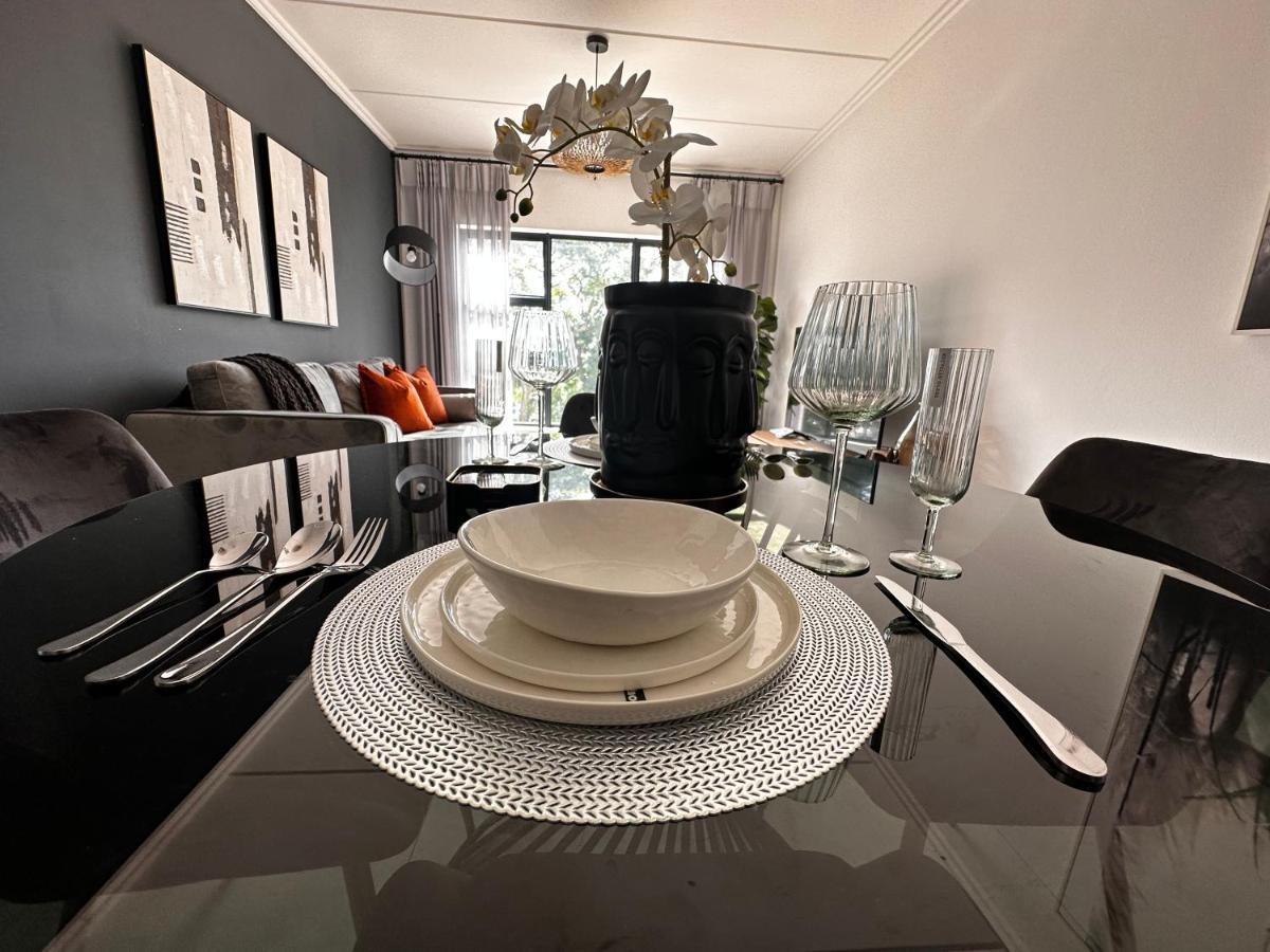 Stylish Executive Apartment With Power Backup Johannesburg Dış mekan fotoğraf